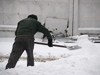 Собственник частного дома возместит ущерб соседу за сошедший с крыши снег