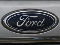 Суд обязал автосалон выдать владельцу новый Ford