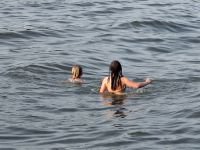 В Хакасии у родителей забрали детей за нетрезвое купание