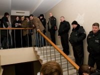 Судебные приставы пришли к экс-главе РАО "ЕЭС" и бывшему премьеру Чечни — фото 8 