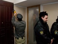 Судебные приставы пришли к экс-главе РАО "ЕЭС" и бывшему премьеру Чечни — фото 9 