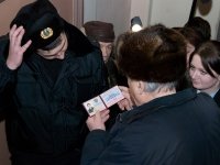 Судебные приставы пришли к экс-главе РАО "ЕЭС" и бывшему премьеру Чечни — фото 13 