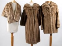 Покупательница наказала ИП за некачественное пальто на 212 000 рублей