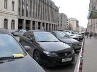 "Парконы" и паркинг - фоторассказ о "мягкой" акции по предупреждению нарушений парковки в Москве — фото 1 