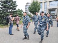 Обманутые ожидания - фотозарисовки у Мосгорсуда, который еще на месяц продлил арест Pussy Riot — фото 19 