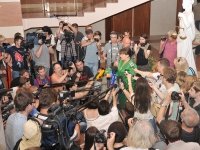 Обманутые ожидания - фотозарисовки у Мосгорсуда, который еще на месяц продлил арест Pussy Riot — фото 21 