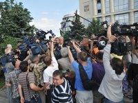 Обманутые ожидания - фотозарисовки у Мосгорсуда, который еще на месяц продлил арест Pussy Riot — фото 33 