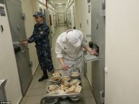 Чем кормят заключенных в разных странах — фото 11 
