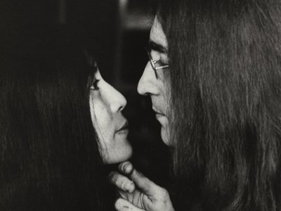 У Йоко Оно требуют $6,3 млн за видео с Ленноном