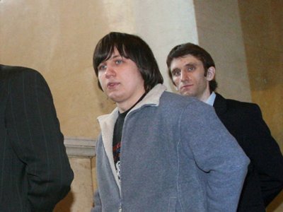 Оправданный по делу о покушении на Матвиенко судится с банками