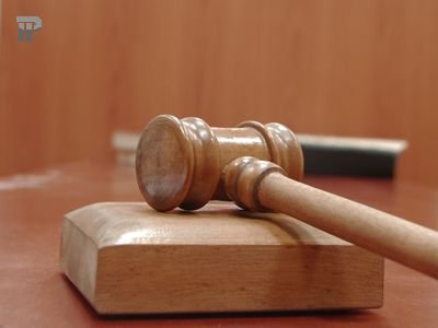 Виновница ДТП осуждена за плевок в лицо потерпевшей на процессе