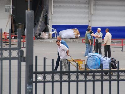 Милиционер арестован за ограбление торговцев Черкизовского рынка