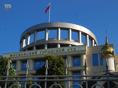 Московские суды спешат закрыться из-за жары