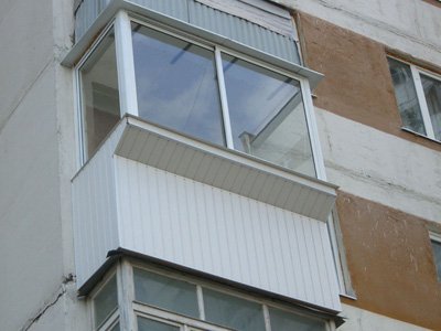 Областной суд отказал в признании законности самовольно возведенного балкона
