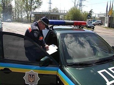 Донецкие милиционеры бросили умирать сбитого пешехода
