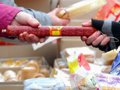 Защитник прав потребителей попался на ежемесячных поборах с производителя колбасы
