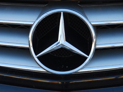Руководство Таможенной академии оштрафовано за нарушения при покупке двух Mercedes почти за 6 млн руб.