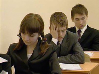 В Петербурге прокуратура требует от главы района исключить из школ детей гастарбайтеров, нарушивших законодательство РФ