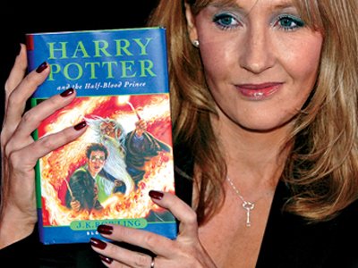 Судья отказался отклонить иск к автору книг о Гарри Поттере
