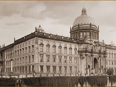Реконструкция Королевского дворца в Берлине затянется из-за суда