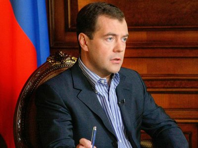 &quot;Никого не будем расчекрыживать,&quot; - заверил Медведев следователей милиции