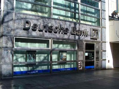 США расширили расследование &quot;зеркальных&quot; сделок московского офиса Deutsche Bank на $6 млрд