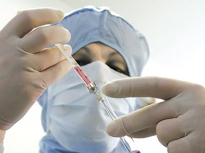 Суд США: медработников нельзя заставлять делать прививку от гриппа
