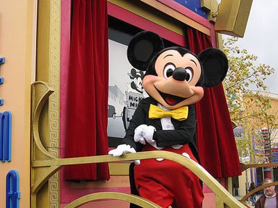 На французский Disneyland подали в суд