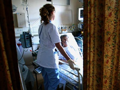 Медсестра осуждена условно за забытое полотенце в животе роженицы