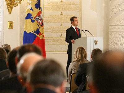 Создание апелляционной инстанции увеличит число судей - Медведев