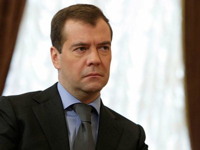 Медведев считает виновными за теракт не только руководство Домодедово, но ФСБ с Правительством