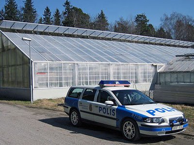 Ожидающий депортации россиянин сбежал из-под надзора миграционной службы Швеции