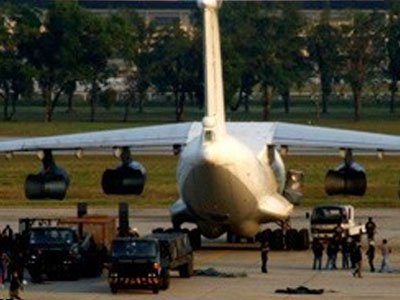 Экипажу Ил-76 вновь продлен срок ареста