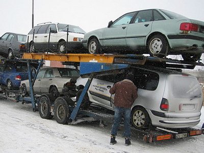 За торговлю находившимися в залоге автомобилями предприниматель приговорен к 7,5 годам колонии и выплате 4,5 млн руб.