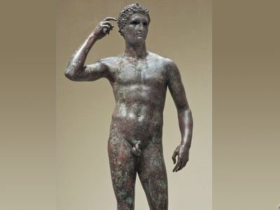 Италия отсудила у американского музея уникальную древнегреческую статую