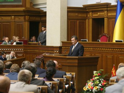 Янукович повернулся от НАТО к Евросоюзу
