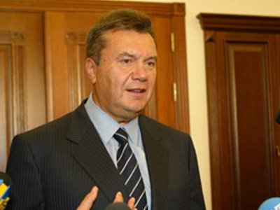 Янукович подготовил законопроект о неоплачиваемом отпуске для кандидатов в президенты, мэры 