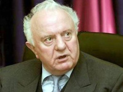 Экс-президент Грузии Шеварднадзе предложил обойти правосудие