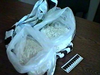 Полицейские, подменившие 3 кг героина жженым сахаром, получили 11 лет строгого режима на двоих