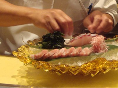 Владельцу суши-ресторана грозит суд за мясо кита в меню