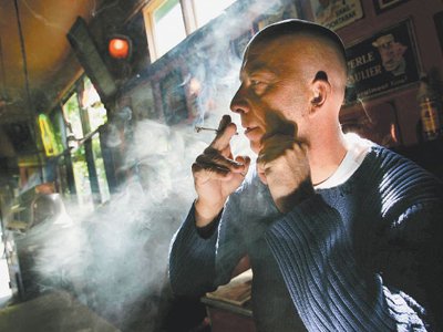 Украина запретила внешнюю рекламу табака и алкоголя