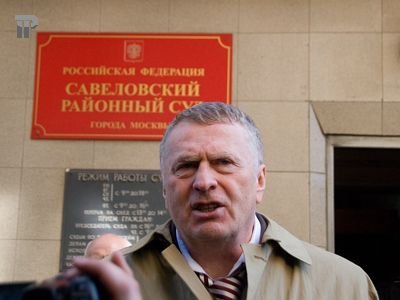 Жириновский: &quot;Если б я ошпарил Лужкова, то мы бы судились как два пенсионера&quot;