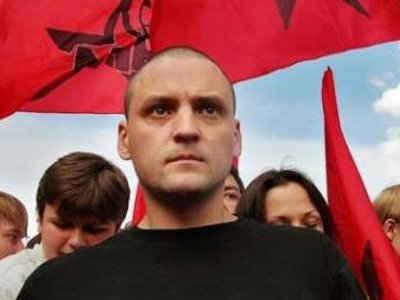 Суд оштрафовал Удальцова на 30000 руб. за акцию у офиса Бастрыкина