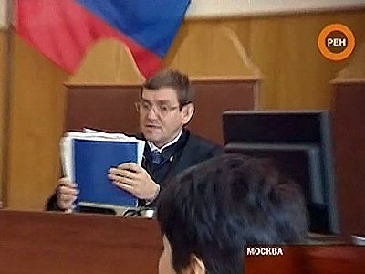 Защита Ходорковского и Лебедева снова заявила отвод судье Данилкину