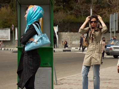 Студенткам Турции разрешили носить мусульманский женский головной платок