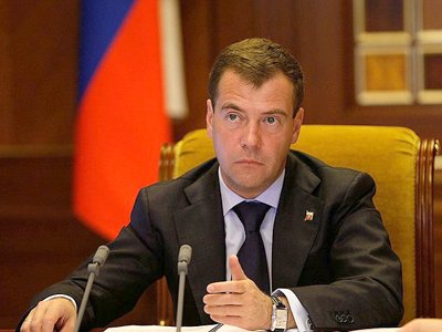Медведев подписал закон по банковским счетам за рубежом
