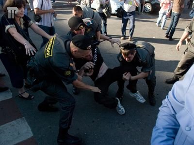 Власти Москвы решили депремировать полицейских, &quot;нарушивших закон&quot; в ходе &quot;Марша миллионов&quot; 6 мая
