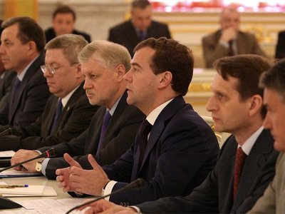 Медведев:&quot;Уголовное наказание-пятно на всю жизнь, а административное- пшик&quot; 