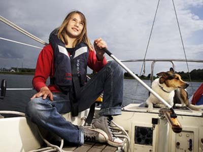 Суд решает, отпускать ли 14-летнюю голландку в кругосветное плавание
