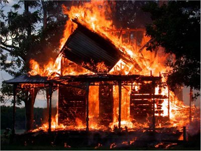 Бывшую главу поселения судят за 148 сгоревших домов при лесных пожарах